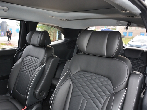 2021款 库斯途 380TGDi 智爱尊贵版 LUX Premium