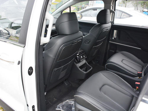 2021款 库斯途 380TGDi 智爱尊贵版 LUX Premium