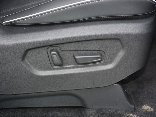 2021款 库斯途 380TGDi 智爱尊贵版 LUX Premium