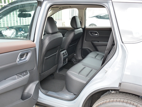 2021款 奇骏 VC-Turbo 300 CVT 4WD至尊版