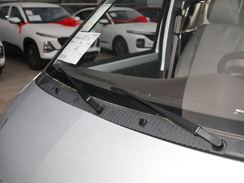 2021款 五菱荣光  1.5L加长基本型封窗车2座L3C