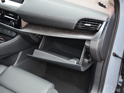 2021款 奇骏 VC-Turbo 300 CVT 4WD至尊版