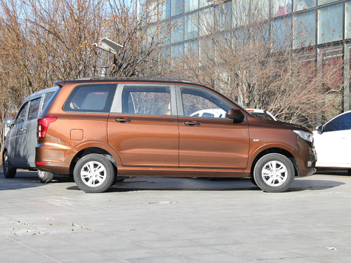 2021款 五菱宏光 1.5L改款 S舒适型LAR