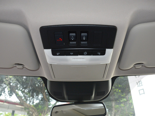 2021款 奇骏 VC-Turbo 300 CVT 4WD至尊版