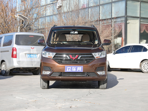 2021款 五菱宏光 1.5L改款 S舒适型LAR