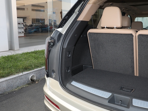 2022款 凯迪拉克XT6 2.0T 六座四驱铂金型