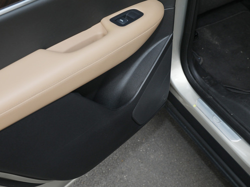 2022款 凯迪拉克XT6 2.0T 六座四驱铂金型