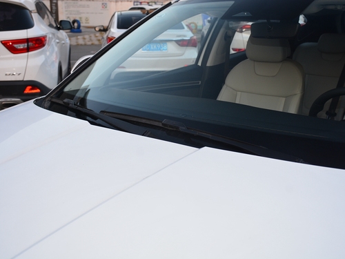 2022款  途胜L 2.0L 混动·尊贵版