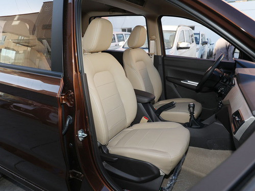 2021款 五菱宏光 1.5L改款 S舒适型LAR