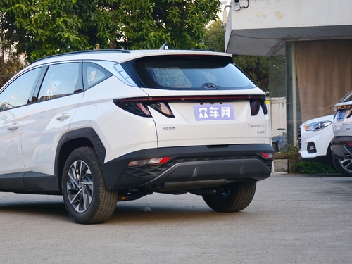 2022款  途胜L 2.0L 混动·尊贵版