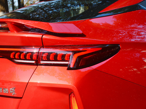 2021款 思皓曜 1.5TGDI DCT闪电RACE版