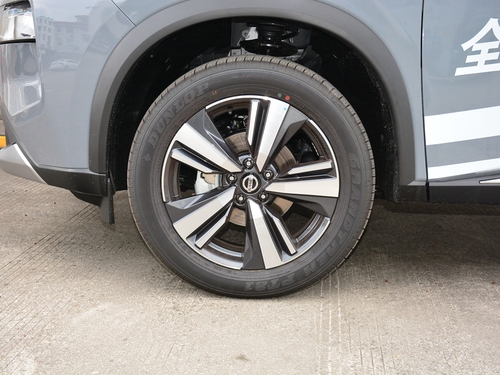 2021款 奇骏 VC-Turbo 300 CVT 4WD至尊版