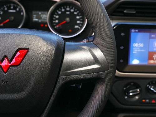 2021款 五菱宏光 1.5L改款 S舒适型LAR