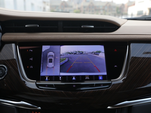 2022款 凯迪拉克XT6 2.0T 六座四驱铂金型