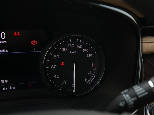 2022款 凯迪拉克XT6 2.0T 六座四驱铂金型