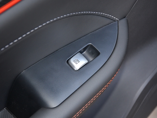 2021款 东风风光580 ☆星版 1.5TGDI 自动旗舰型