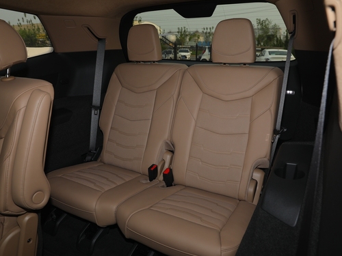 2022款 凯迪拉克XT6 2.0T 六座四驱铂金型