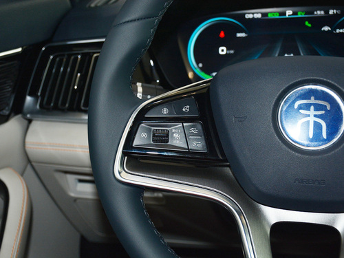 2021款 宋PLUS新能源 DM-i 110KM 旗舰PLUS