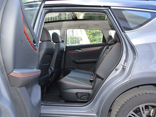 2021款 东风风光580 ☆星版 1.5TGDI 自动旗舰型