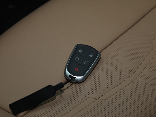 2022款 凯迪拉克XT6 2.0T 六座四驱铂金型