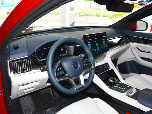 2021款 宋PLUS新能源 DM-i 110KM 旗舰PLUS