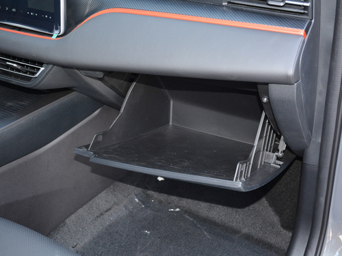 2021款 东风风光580 ☆星版 1.5TGDI 自动旗舰型