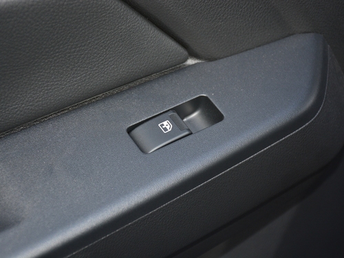 2018款 TAGA达咖 3.0T 两驱豪华版