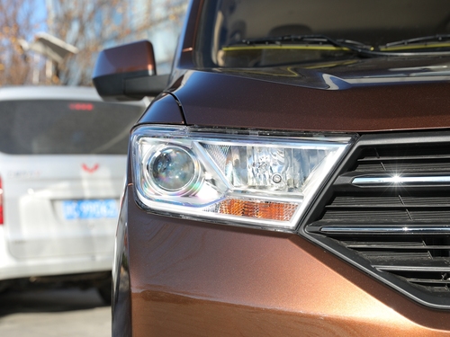 2021款 五菱宏光 1.5L改款 S舒适型LAR