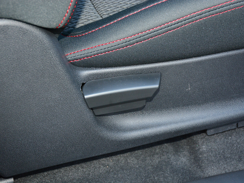 2018款 TAGA达咖 3.0T 两驱豪华版