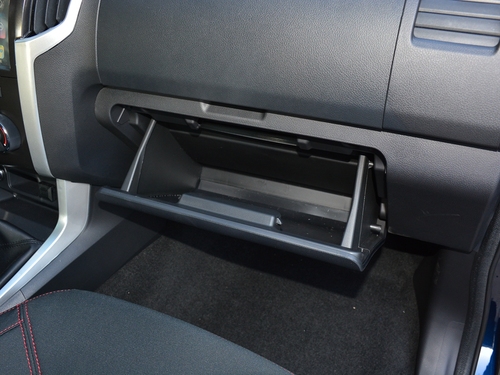 2018款 TAGA达咖 3.0T 两驱豪华版