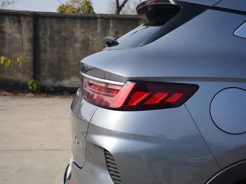 2021款 宋PLUS新能源 DM-i 100KM 四驱旗舰PLUS