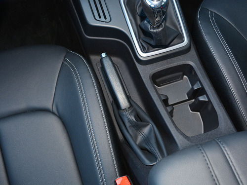 2022款 宝典 2.5T柴油两驱舒享版长轴JX4D25A6L