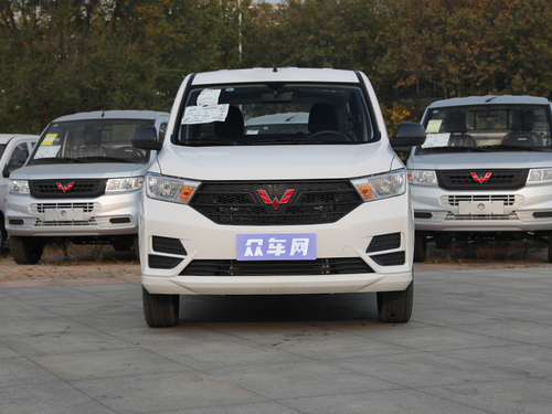 2021款 五菱宏光 1.5L改款 S基本型LAR