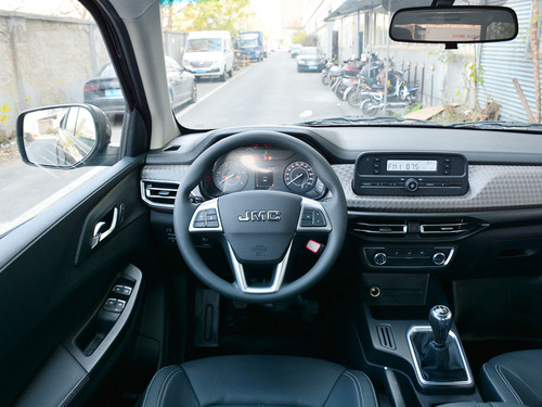 2022款 宝典 2.5T柴油两驱舒享版长轴JX4D25A6L