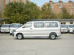 2021款 金杯海狮王 2.0L商务王系列舒享型标准顶9座1TZS