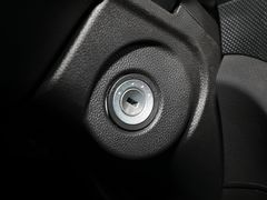 2021款 五菱宏光 1.5L改款 S基本型LAR