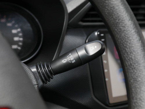 2021款 五菱宏光 1.5L改款 S基本型LAR