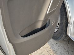 2021款 金杯海狮王 2.0L商务王系列舒享型标准顶9座1TZS