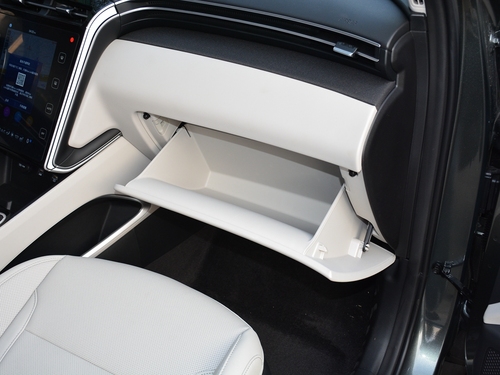 2022款  途胜L 2.0L 混动·旗舰版