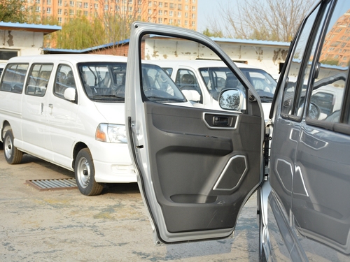 2021款 金杯海狮王 2.0L商务王系列舒享型标准顶9座1TZS