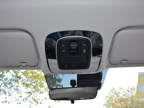 2022款  途胜L 2.0L 混动·旗舰版