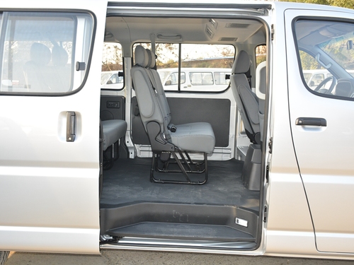 2021款 金杯海狮王 2.0L商务王系列舒享型标准顶9座1TZS