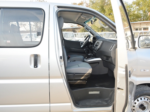 2021款 金杯海狮王 2.0L商务王系列舒享型标准顶9座1TZS