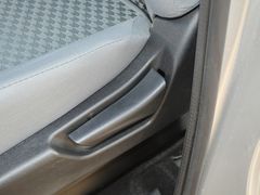 2021款 金杯海狮王 2.0L商务王系列舒享型标准顶9座1TZS