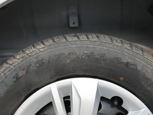 2021款 五菱宏光 1.5L改款 S基本型LAR