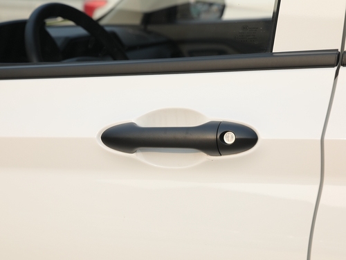 2021款 五菱宏光 1.5L改款 S基本型LAR