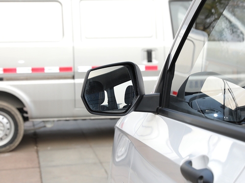 2021款 五菱宏光 1.5L改款 S基本型LAR