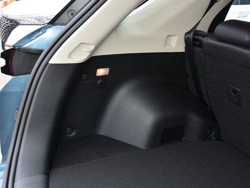 2022款 长安CS55 PLUS 蓝鲸版 1.5T DCT尊贵型