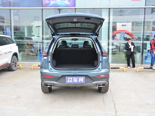 2022款 长安CS55 PLUS 蓝鲸版 1.5T DCT尊贵型