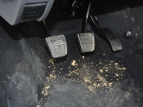 2021款 金杯海狮王 2.0L商务王系列舒享型标准顶9座1TZS